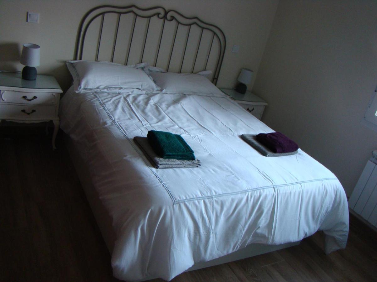 Chalet Con Piscina Y Bbq Para 10 Personas ซาน มาร์่ติน เด วาลเดเกลเซียส ภายนอก รูปภาพ