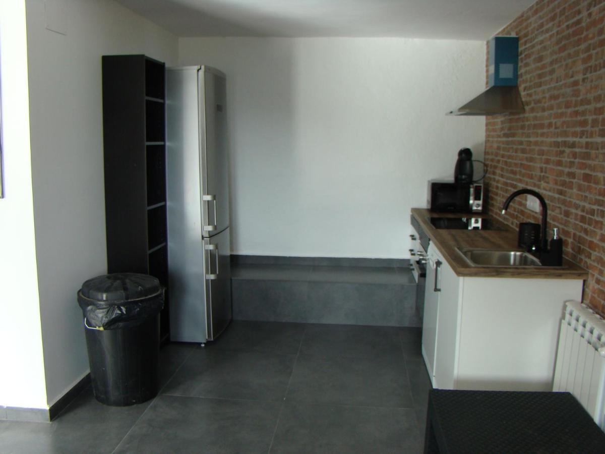 Chalet Con Piscina Y Bbq Para 10 Personas ซาน มาร์่ติน เด วาลเดเกลเซียส ภายนอก รูปภาพ